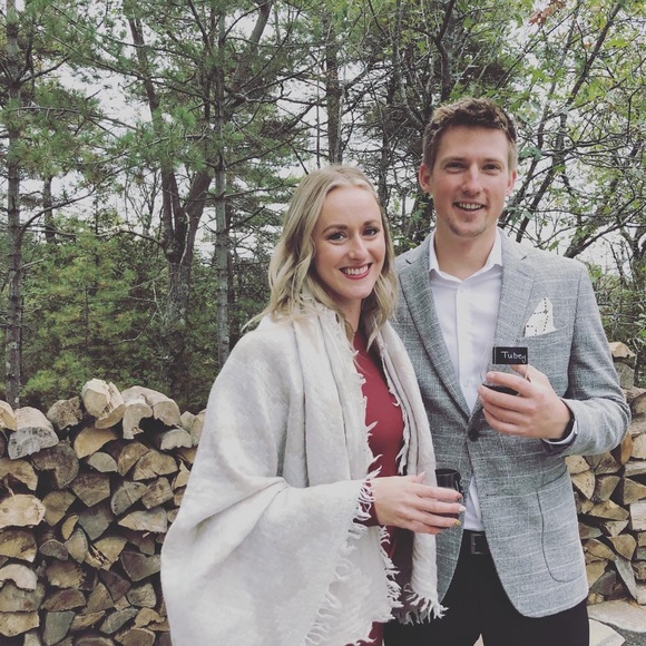 Meet your Posher, Sara - Picture 2 of 6